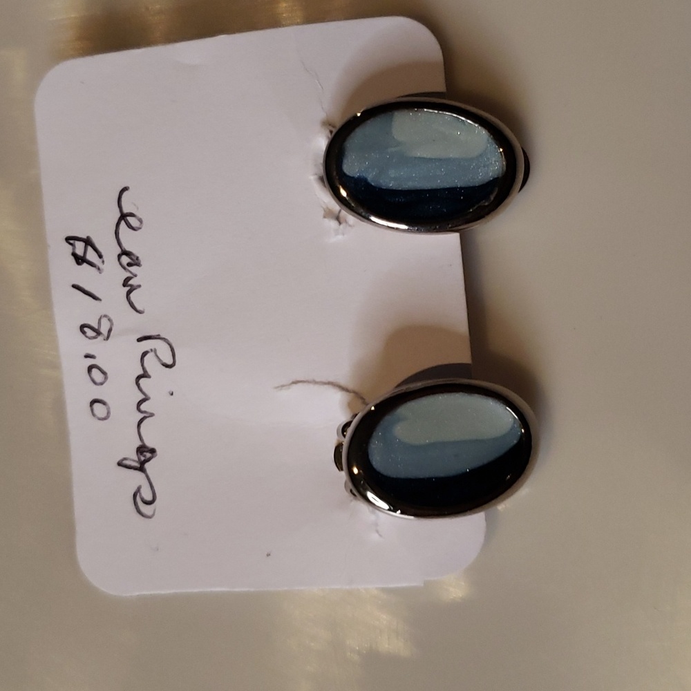 Clip-on Earrings. Blue